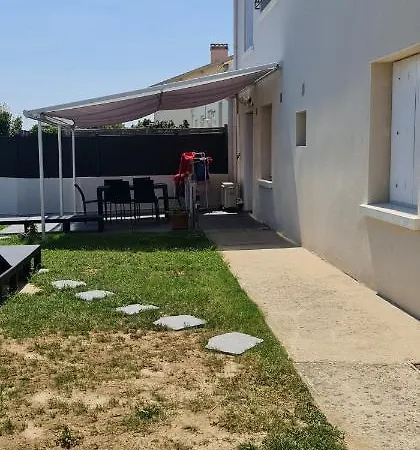 Belle Maison Avec Jardin Rdc T3 De 70M2 Vacances Ou Cure Thermale Rochefort Buitenkant foto