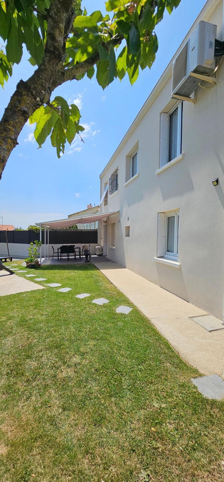 Belle Maison Avec Jardin Rdc T3 De 70m2 Ou Cure Thermale Rochefort (Charente-Maritime)